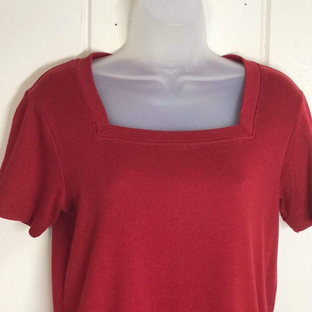 Cato Brand Fiorlini International Plum Color SS Blouse
Size Small 4 - 6
Dressy